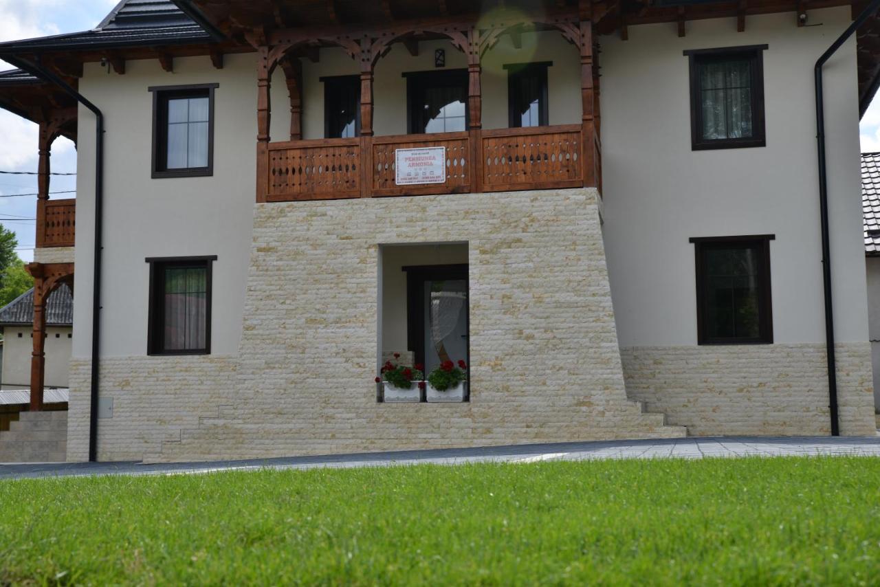 Pensiunea Armonia Valeni  Exterior photo